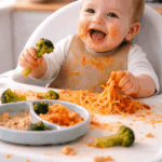 Warum dein Baby mehr spielt als isst – völlig normal Warum dein Baby mehr spielt als isst – völlig normal